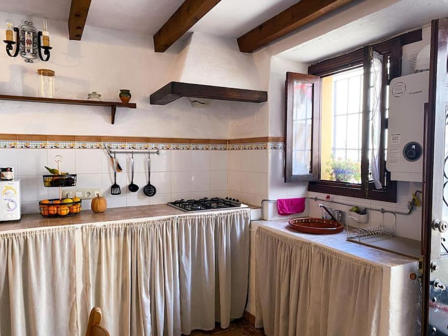Casabenadalid. Casa Rural Con Piscina. 외부 사진
